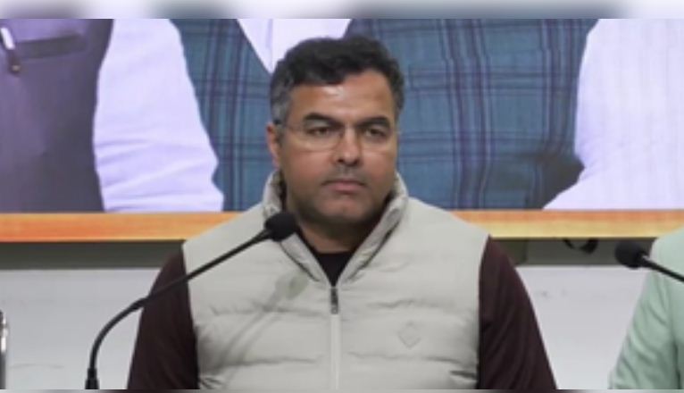 दिल्ली में पांच साल में मतदाता सूची से 61 हजार नाम कटे, केजरीवाल ने प्रेस कांफ्रेंस क्यों नहीं की : प्रवेश वर्मा 