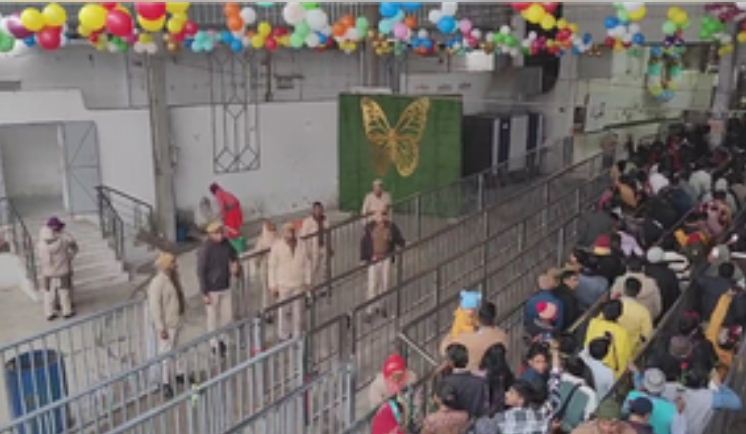 नए साल से पहले श्रद्धालु पहुंच रहे खाटू श्याम के दरबार, सुरक्षा के पुख्ता इंतजाम 