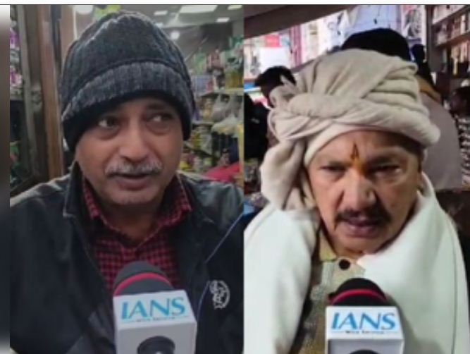 महाकुंभ 2025 : ड्राई फ्रूट्स कारोबारी खुश, बोले 'खूब बिकेगा आने वाले दिनों में और बढ़ेगी मांग' 