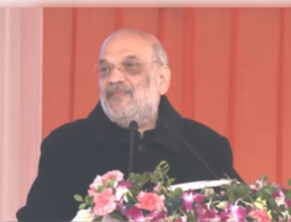 केजरीवाल ने 50 हजार गज में बनाया 45 करोड़ रुपये का शीश महल : अमित शाह 