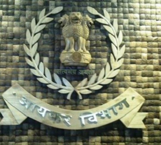 मध्य प्रदेश : सागर जिले में पूर्व भाजपा विधायक के घर पर आयकर का छापा