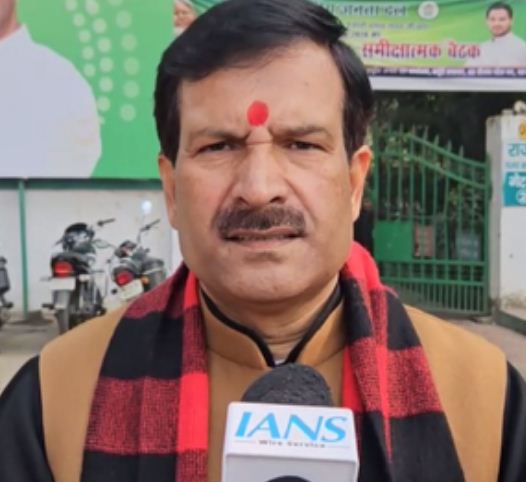 नीतीश कुमार भाजपा से डरे हुए हैं : मृत्युंजय तिवारी 