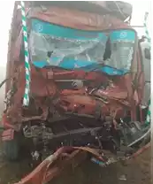 कोहरे के कारण तीन ट्रक टकराए, 3 की मौत