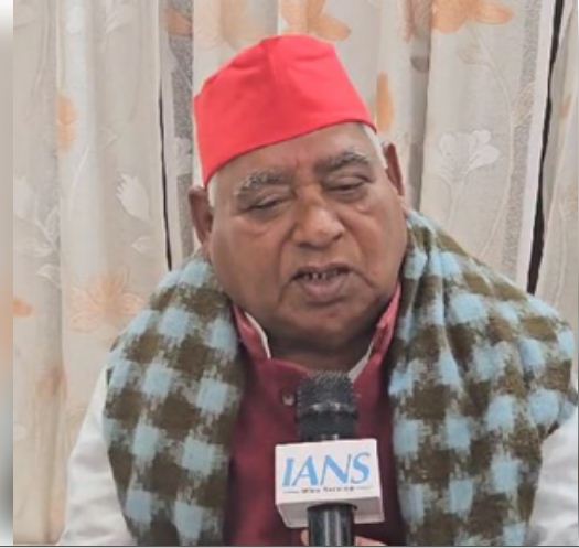 'मेरा बेटा मिल्कीपुर विधानसभा सीट से चुनाव जीतकर इतिहास रचेगा': अवधेश प्रसाद