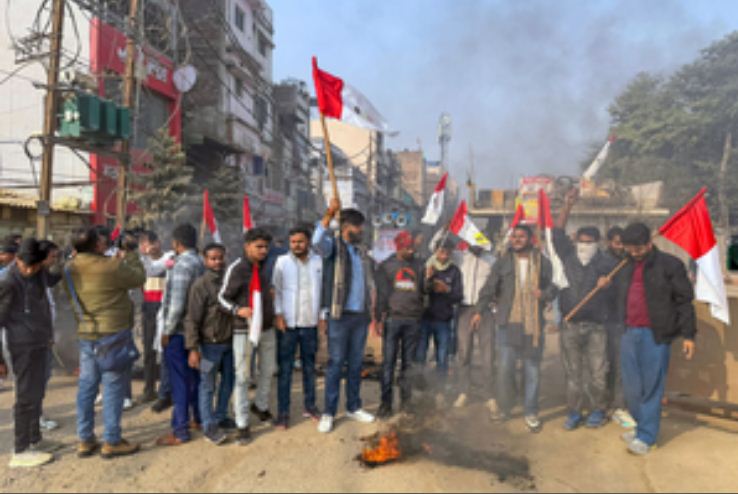 बिहार बंद का मिला-जुला असर, कई स्थानों पर दिखी जोर जबरदस्ती 