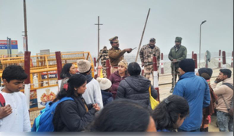 महाकुंभ : पहले स्नान पर्व पर मुस्तैद नजर आई पुलिस, बनी मददगार, विनम्रता से जीता दिल