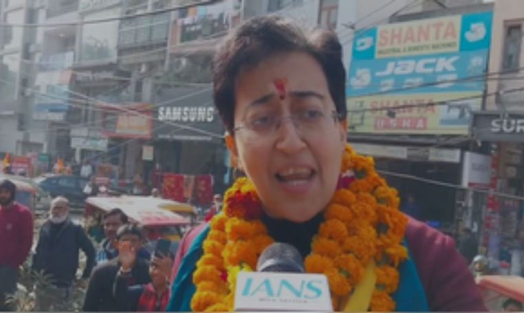 दिल्ली के लोगों के दिल में केजरीवाल जी बसते हैं : आतिशी 