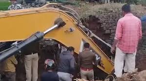 मप्र के छिंदवाड़ा जिले में निर्माणाधीन कुआं धंसा; तीन लोग मलबे में फंसे