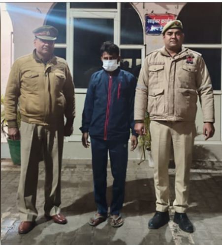 ग्रेटर नोएडा: नशे में दोस्त के सिर पर ईंट से हमला, इलाज के दौरान मौत, आरोपी गिरफ्तार 