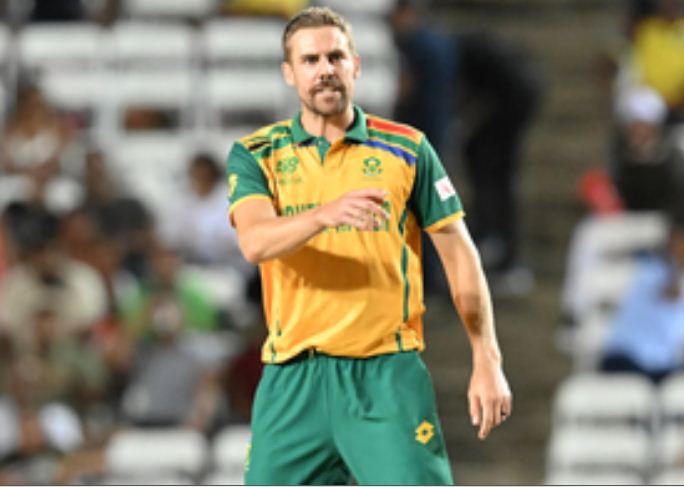 पीठ में चोट के चलते एनरिख नॉर्खिए चैंपियंस ट्रॉफी से बाहर 