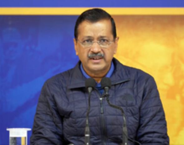 सफाई कर्मचारियों को सस्ते मकान के लिए केजरीवाल ने लिखा प्रधानमंत्री को पत्र 