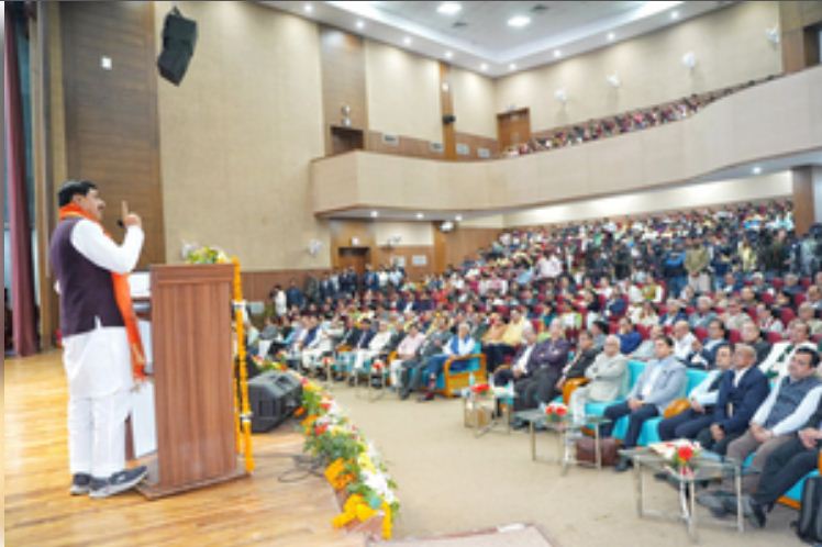 आयुर्वेद का मुझ पर जल्दी असर हुआ, शिक्षा मंत्री से मुख्यमंत्री बना : मोहन यादव 