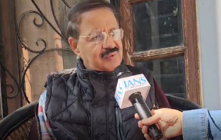 शैक्षिक संस्थान खोलना, अल्पसंख्यकों का संवैधानिक अधिकार : राशिद अल्वी