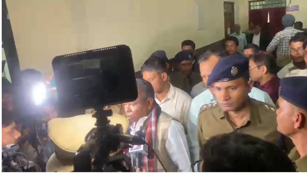 पूर्व मंत्री लखमा 4 तक न्यायिक रिमांड पर जेल गए पूर्व मंत्री लखमा 4 तक न्यायिक रिमांड पर जेल गए