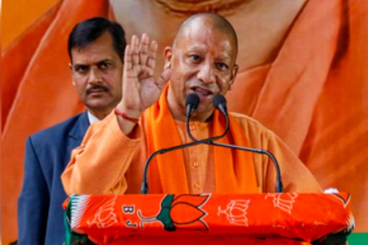 केजरीवाल को दिल्ली कैबिनेट के साथ 5 फरवरी से पहले महाकुंभ में डुबकी लगानी चाहिए : सीएम योगी 