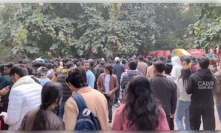 कोहली की मौजूदगी के कारण डीडीसीए ने प्रशंसकों के लिए और गेट खोले, सुरक्षा बढ़ाई 