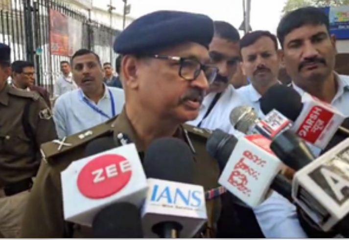 बिहार में वाहनों पर फर्जी तरीके से 'प्रेस', 'पुलिस', 'आर्मी' लिखवाया तो होगी कार्रवाई 