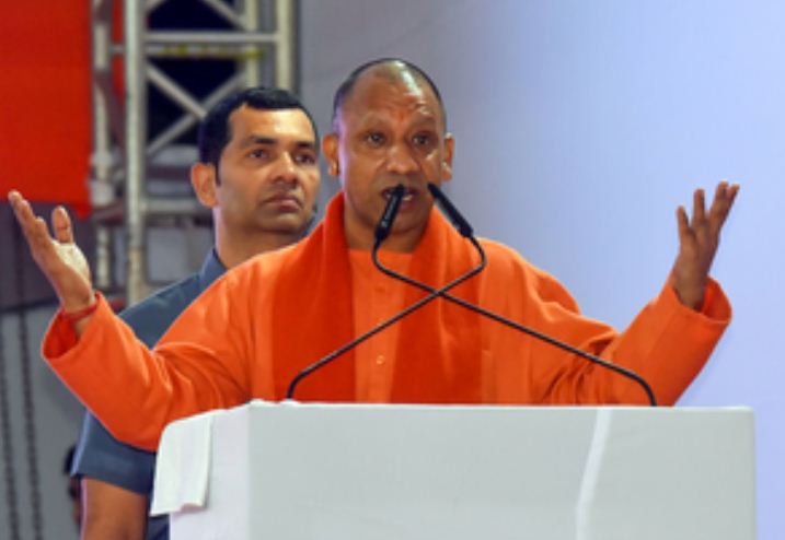 स्वयं सहायता समूहों के जरिए ग्रामीण विकास को नई दिशा दे रही योगी सरकार 