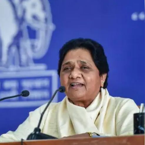 भाजपा सरकार का बजट राजनीतिक स्वार्थ का अधिक और देशहित का कम : मायावती 