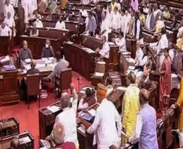महाकुंभ में ‘कुप्रबंधन’ के मुद्दे पर हंगामे के बाद विपक्षी दलों ने राज्यसभा से किया बहिर्गमन