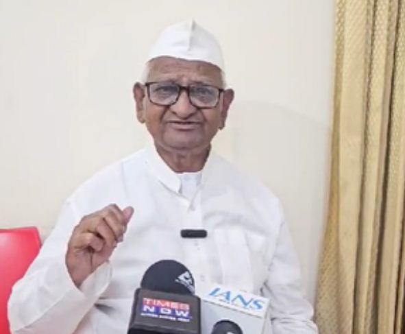दिल्ली चुनाव में वोटिंग के बीच अन्ना हजारे बोले- ‘केजरीवाल स्वार्थी, इसलिए छोड़ा साथ’ 