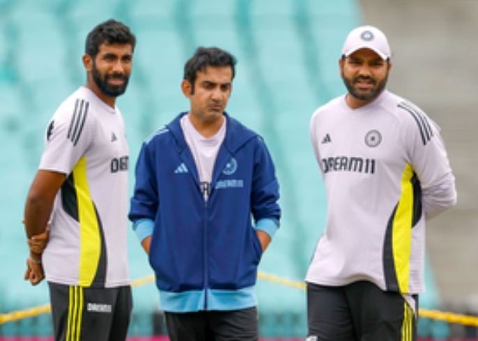 भारत को बुमराह की फिटनेस के बारे में चिंतित होना चाहिए: पाकिस्तान के कोच जावेद