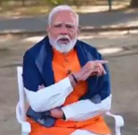 प्रधानमंत्री मोदी ने छात्रों से कहा कि वे खुद को चुनौती दें, लेकिन परीक्षा का दबाव न लें