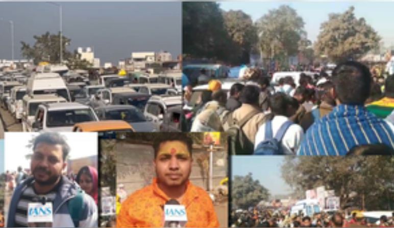 प्रयागराज महाकुंभ में चरमराई ट्रैफिक व्यवस्था, सड़कों पर रेंग रही गाड़ियां 