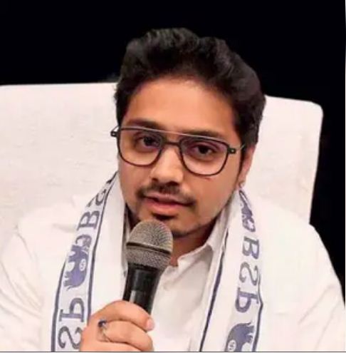 आकाश आनंद नहीं कर सके कमाल, दिल्ली में भी गिरा ग्राफ 