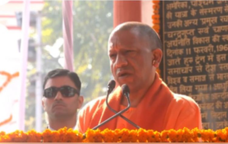 जीवन भर वीवीआईपी ट्रीटमेंट लेने वाले महाकुंभ को लेकर कर रहे दुष्प्रचार : सीएम योगी 