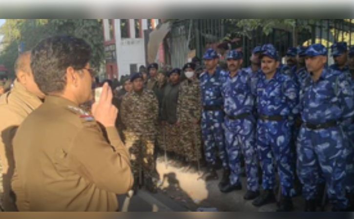 दिल्ली पुलिस ने जामिया मिलिया इस्लामिया के कई छात्रों को हिरासत में लिया 