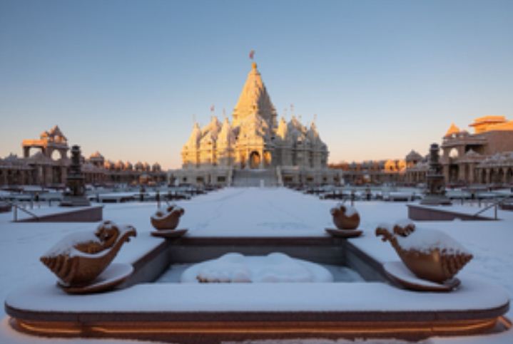 अक्षरधाम न्यू जर्सी : एक दिव्य शीतकालीन स्वर्ग 