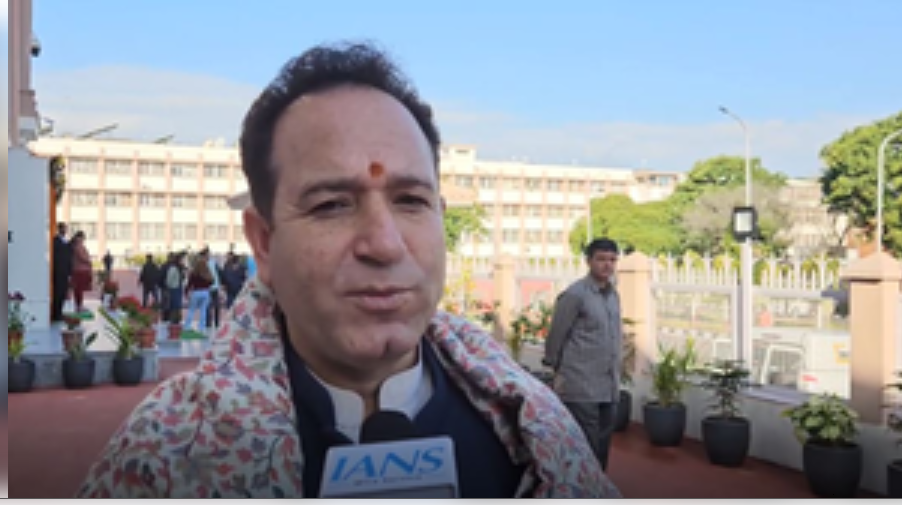 जम्मू-कश्मीर विधानसभा में अनुच्छेद 370 पर नहीं होगी चर्चा : सुनील शर्मा जम्मू-कश्मीर विधानसभा में अनुच्छेद 370 पर नहीं होगी चर्चा : सुनील शर्मा
