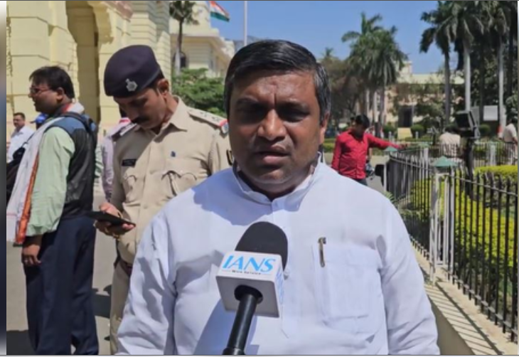 राबड़ी देवी से ईडी की पूछताछ पर रणविजय साहू ने कहा, यह तो होना ही था, डटकर करेंगे मुकाबला राबड़ी देवी से ईडी की पूछताछ पर रणविजय साहू ने कहा, यह तो होना ही था, डटकर करेंगे मुकाबला