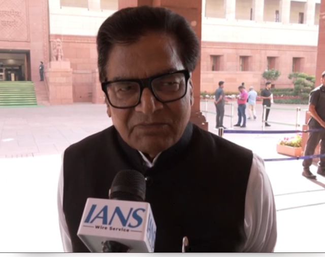 सुनीता विलियम्स को लेकर भारत था चिंतित, सभी लोग उनकी वापसी से खुश : रामगोपाल यादव सुनीता विलियम्स को लेकर भारत था चिंतित, सभी लोग उनकी वापसी से खुश : रामगोपाल यादव