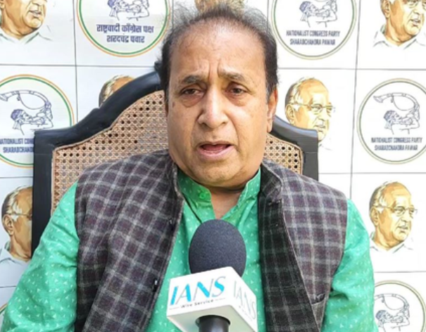 सुशांत सिंह राजपूत मामले में सीबीआई की क्लोजर रिपोर्ट पर अनिल देशमुख ने कहा- सच सबके सामने आ गया सुशांत सिंह राजपूत मामले में सीबीआई की क्लोजर रिपोर्ट पर अनिल देशमुख ने कहा- सच सबके सामने आ गया