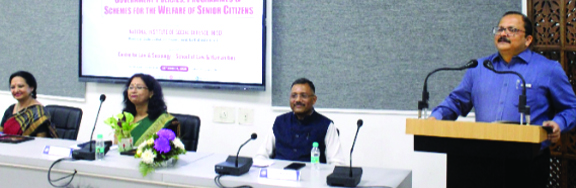 वरिष्ठ नागरिकों के कल्याण के लिए सरकार की नीतियों, कार्यक्रमों, योजनाओं पर एचएनएलयू में जागरूकता 