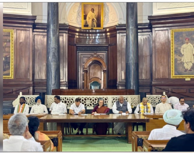 संसद में वक्फ विधेयक को जबरन पारित किया गया, यह संविधान पर सीधा हमला है : सोनिया गांधी संसद में वक्फ विधेयक को जबरन पारित किया गया, यह संविधान पर सीधा हमला है : सोनिया गांधी