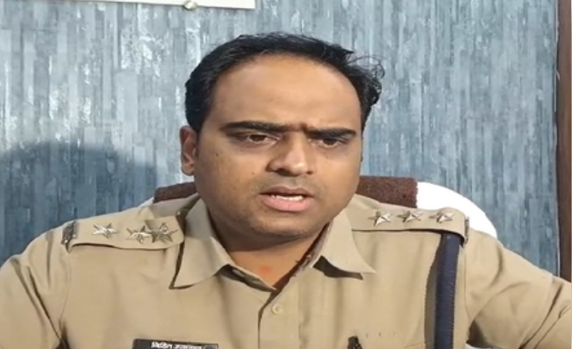 भोपाल: पत्नी से परेशान युवक ने की खुदकुशी, जान देने से पहले ससुराल वालों पर लगाए गंभीर आरोप भोपाल: पत्नी से परेशान युवक ने की खुदकुशी, जान देने से पहले ससुराल वालों पर लगाए गंभीर आरोप