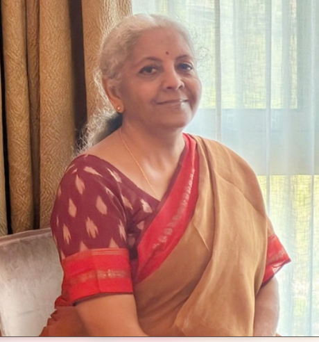 'पीएम मुद्रा योजना' महिलाओं को आर्थिक विकास में योगदान देने में सक्षम बना रही : वित्त मंत्री निर्मला सीतारमण 