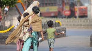 ओडिशा: भीख मांगने वाली दृष्टिबाधित महिला का बच्चा फुटपाथ से हुआ चोरी ओडिशा: भीख मांगने वाली दृष्टिबाधित महिला का बच्चा फुटपाथ से हुआ चोरी