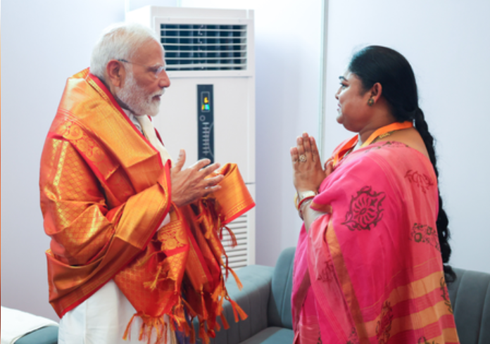 प्रधानमंत्री मोदी से मुलाकात के बाद देश के लिए कुछ करने की इच्छा फिर से जाग गई : कर्णम मल्लेश्वरी प्रधानमंत्री मोदी से मुलाकात के बाद देश के लिए कुछ करने की इच्छा फिर से जाग गई : कर्णम मल्लेश्वरी