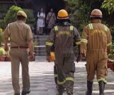 इंदौर में पंजाब नेशनल बैंक की एक शाखा को रिमोट कंट्रोल वाले बम से उड़ाने की धमकी