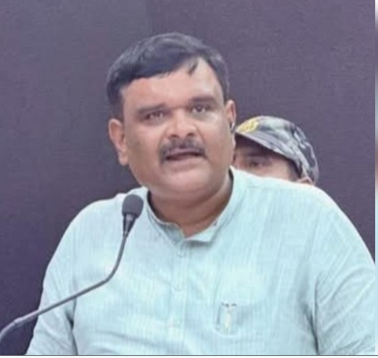 भाजपा के पूर्व सांसद ने सपा कार्यकर्ता पर लगाया जान से मारने की धमकी का आरोप 