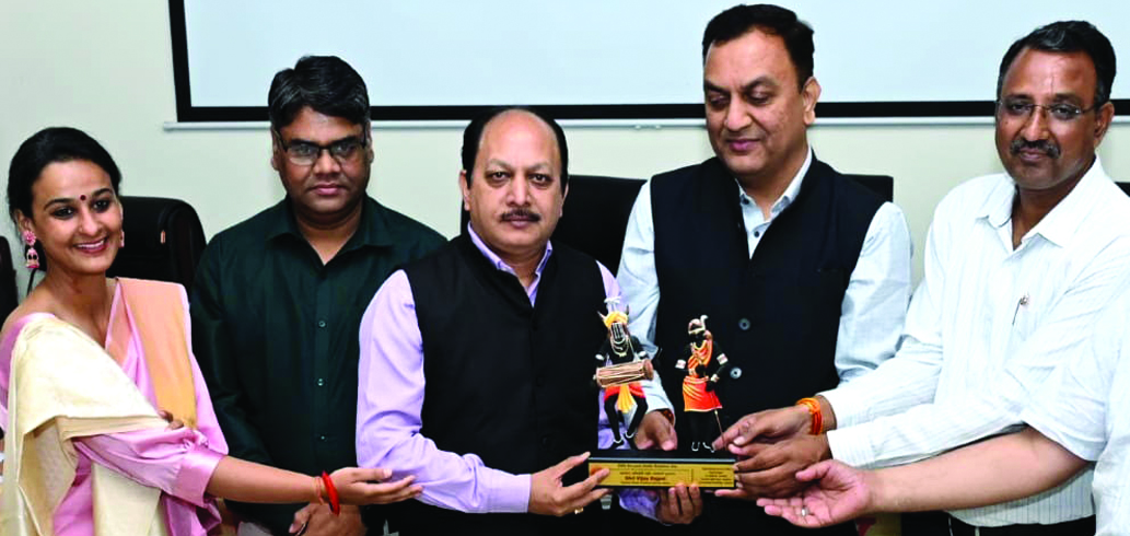 बालको के जनसंपर्क अधिकारी विजय वाजपेयी को रामशंकर अग्निहोत्री स्मृति जनसंपर्क पुरस्कार