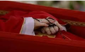 पोप फ्रांसिस का अंतिम संस्कार कार्यक्रम सेंट पीटर्स स्क्वायर में शुरू