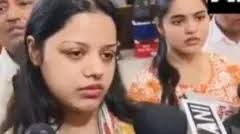 पहलगाम हमला: हिमांशी नरवाल के बयान पर पूर्व नौसेना प्रमुख की पत्नी ने कहा- आप पर गर्व है पहलगाम हमला: हिमांशी नरवाल के बयान पर पूर्व नौसेना प्रमुख की पत्नी ने कहा- आप पर गर्व है