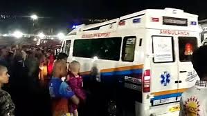 गोवा में मंदिर में उत्सव के दौरान भगदड़ मचने से छह लोगों की मौत, कई अन्य घायल गोवा में मंदिर में उत्सव के दौरान भगदड़ मचने से छह लोगों की मौत, कई अन्य घायल