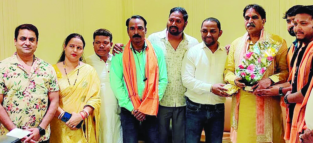 मूणत को जवाहर नगर मंडल ने दी जन्मदिन बधाई