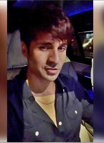 'मैं यहां हूं' से विवेक दहिया का जज्बाती रिश्ता, कहा- 'मेरे भीतर गाने की हर धुन की गूंज' 'मैं यहां हूं' से विवेक दहिया का जज्बाती रिश्ता, कहा- 'मेरे भीतर गाने की हर धुन की गूंज'